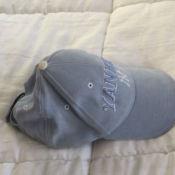 NY Yankees light blue baseball cap - Picture 3 of 6